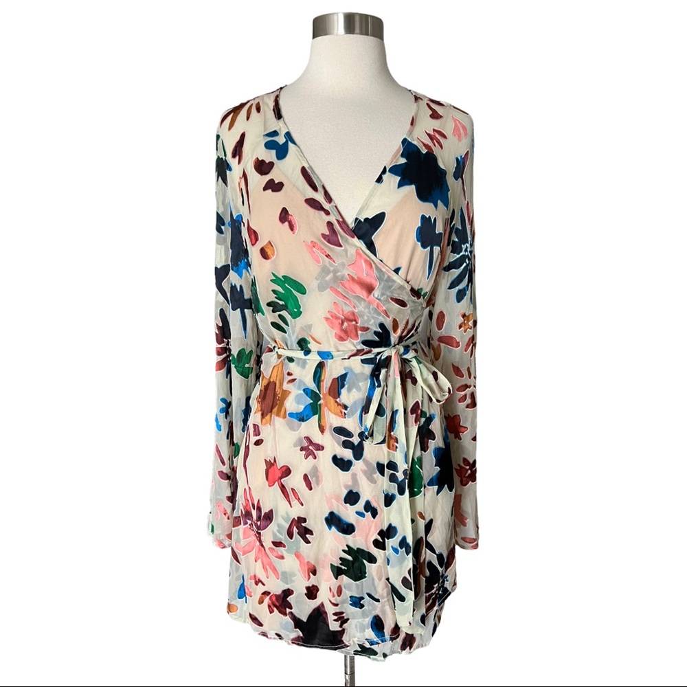 Tularosa Robin Dress in Ombre Floral M